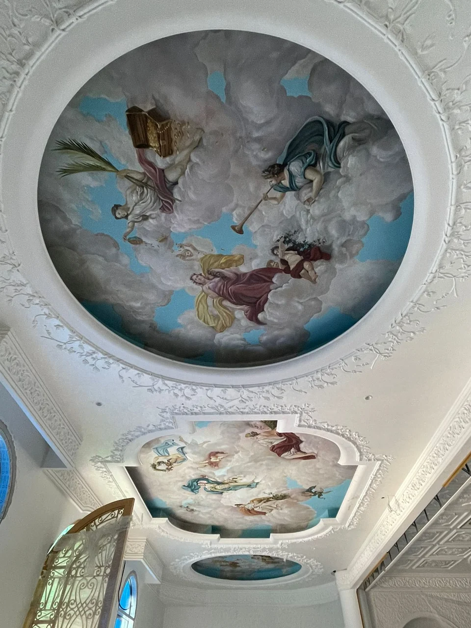 Murals & artwork