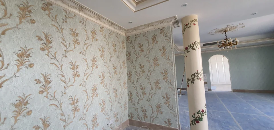 Floral decorative wall