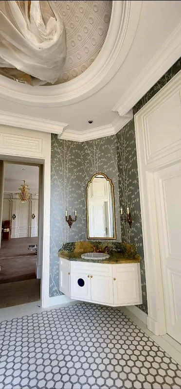 Walls — catalogue reference C22-04